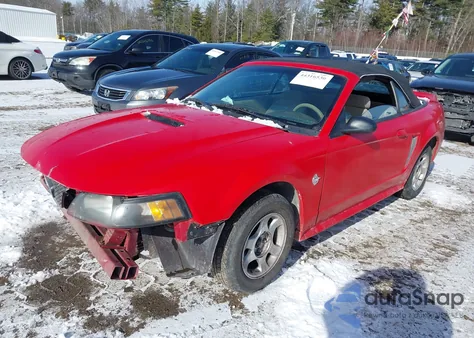 1999 Ford Mustang z USA, uszkodzony, nr VIN 1FAFP444XXF175489